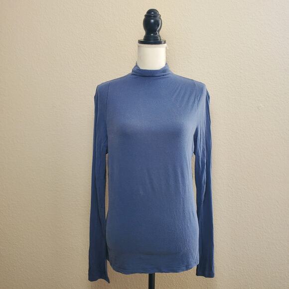 Lululemon Blue Turtleneck Top 10 - Picture 1 of 6